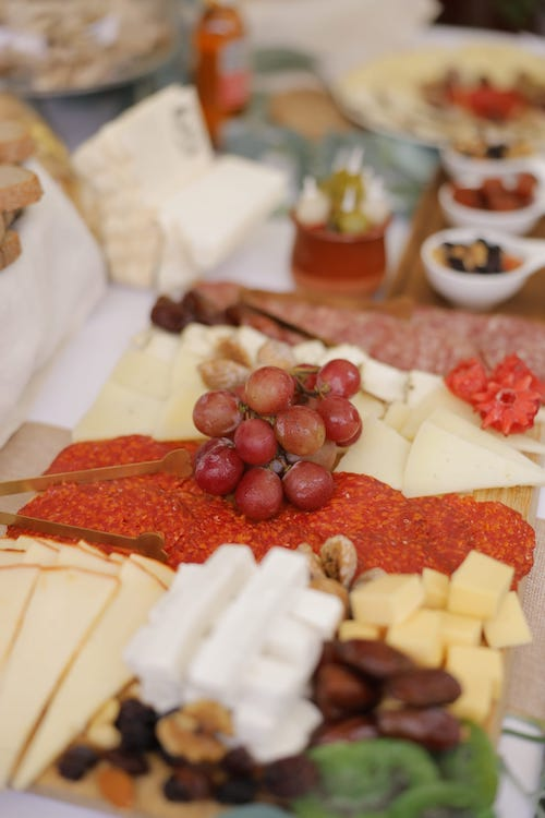 mesa de quesos para bodas